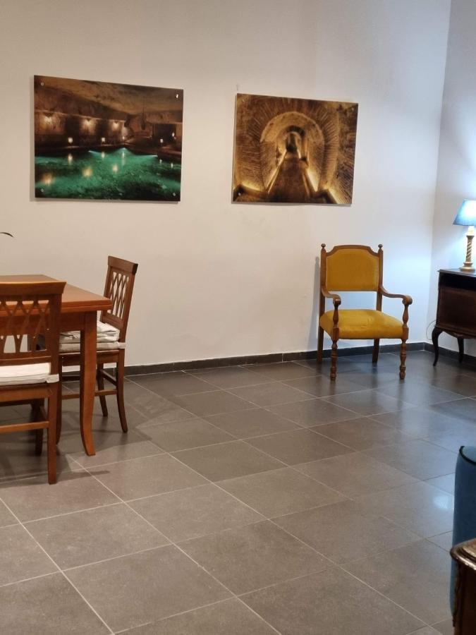 Napoli Sottosopra Chiaia Apartment Exterior foto